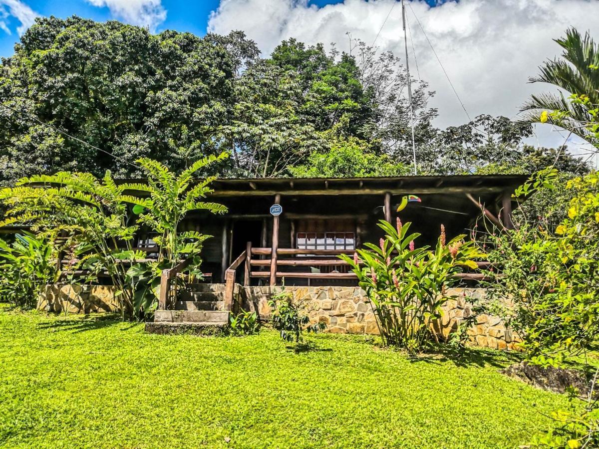 Cabanas Montanas Del Tenorio Rio Celeste Bagian luar foto
