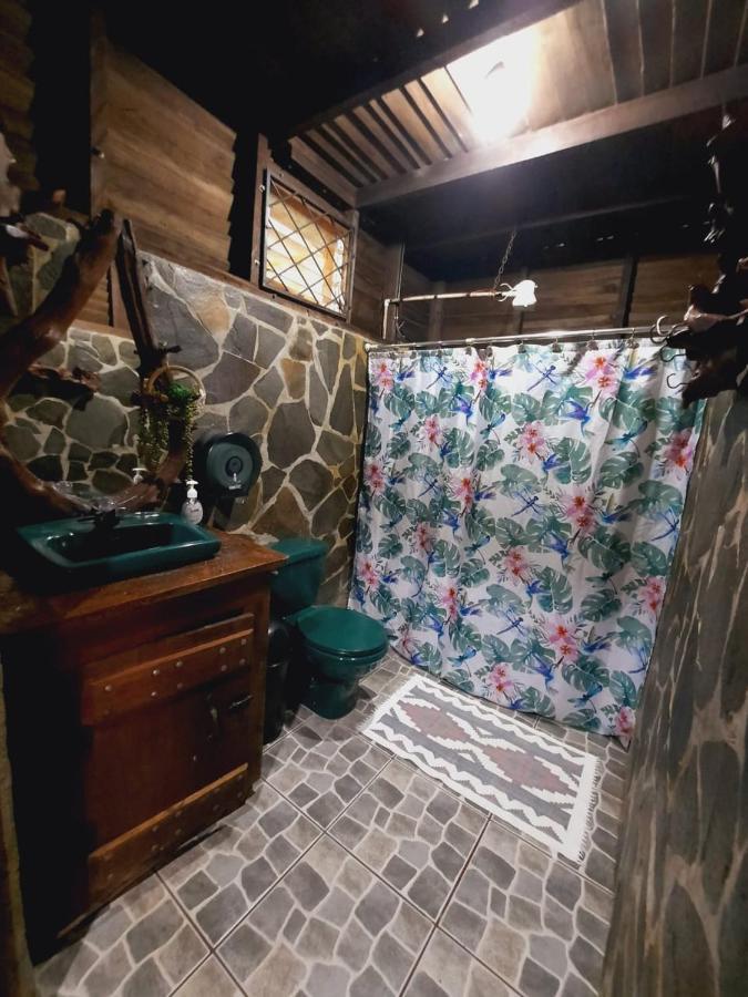Cabanas Montanas Del Tenorio Rio Celeste Bagian luar foto
